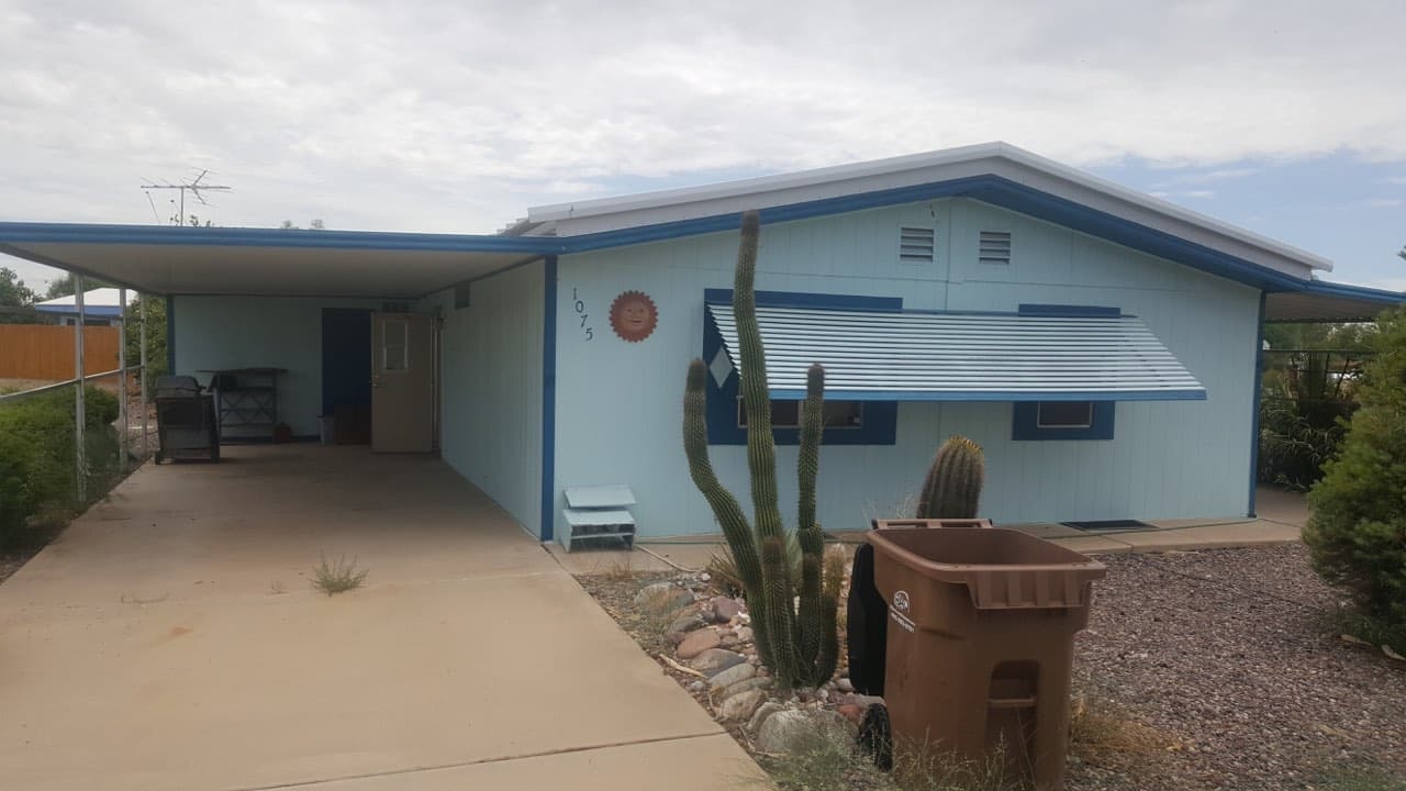 Family-owned manufactured home in Mesa, AZ 85208 that We Buy Mobile Homes Arizona purchased for cash